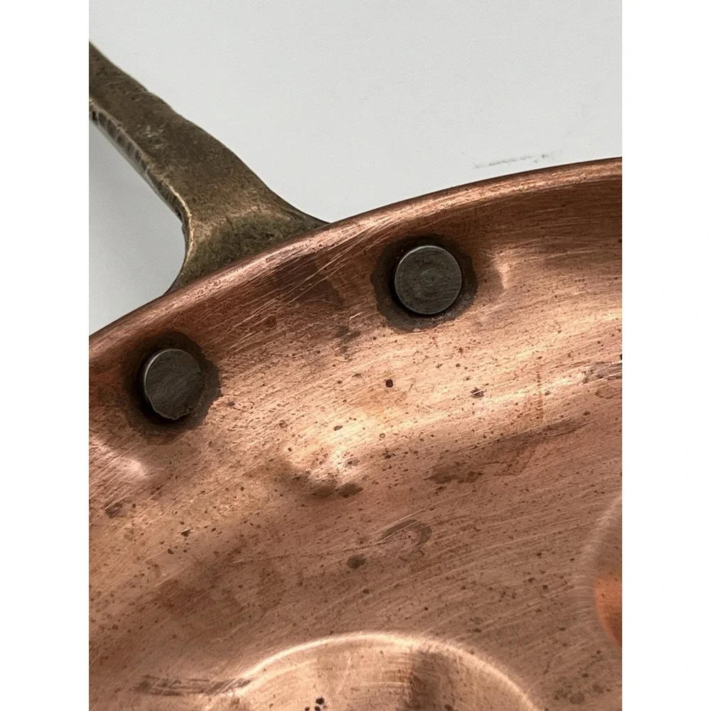 N/A antique solid